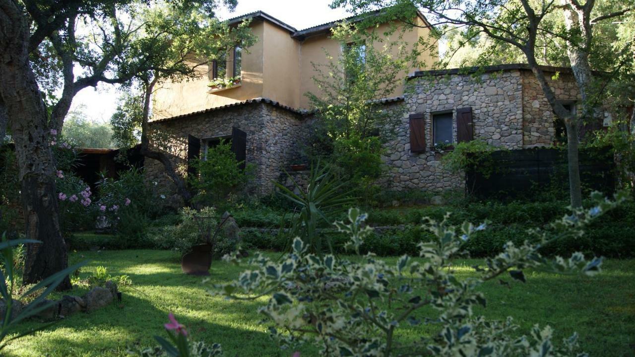 Le Sughere Padru Exterior photo